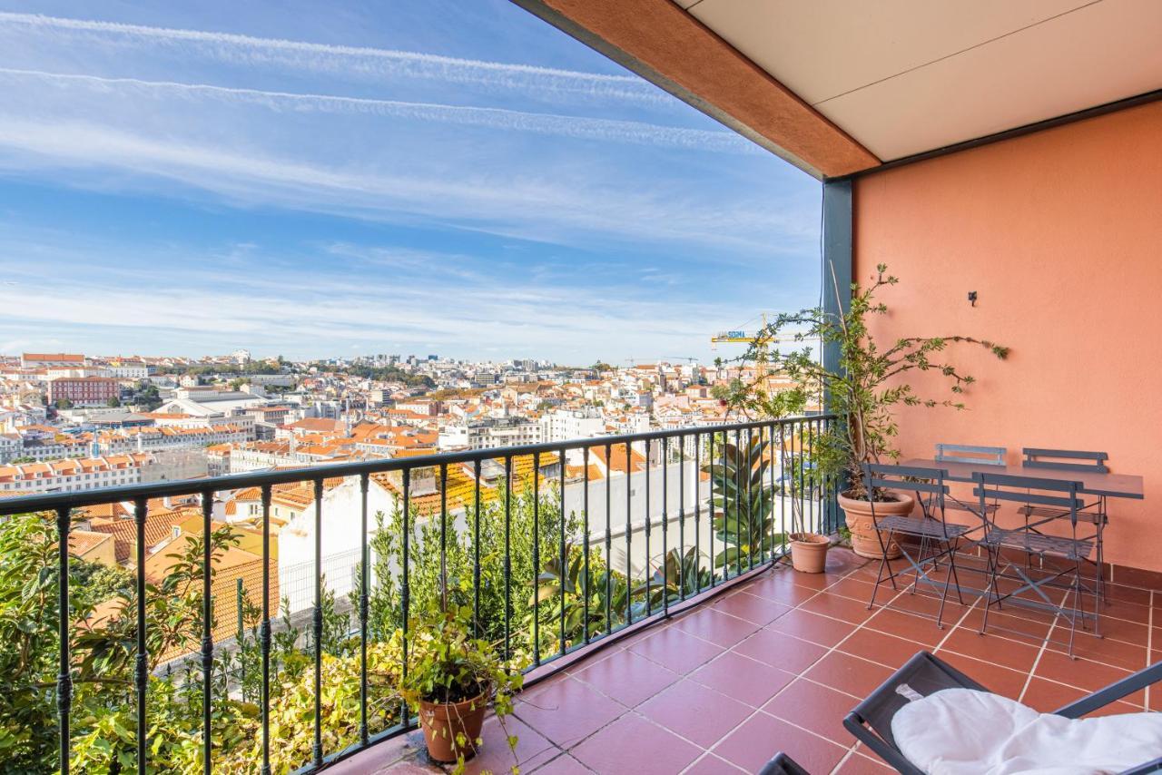 Castelo Design Aparment W/ Balcony & Super View By Lovelystay Лиссабон Экстерьер фото